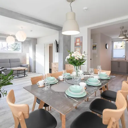 Semesterbostad & Sauna House - 400 M Do Stoku - Dom Dla 8os - Dream *